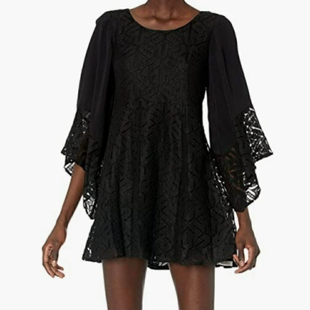 MinkPink Drive Me Crazy Flair Sleeve Lace Mini Fit & flare Black Dress NWT Size - Picture 2 of 15